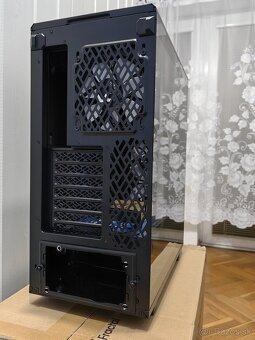 Fractal Design Meshify 2 Compact RGB, TOP stav, v zaruke - 4