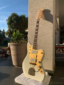 Nový Fender Squier 40th Anniversary Jazzmaster Gold Edition - 4