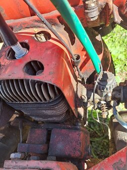 mf 70, motor na opravu. - 4