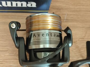Naviják OKUMA Aventa 6000 + náhradná cievka + 2x nový silon - 4