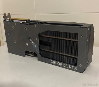 GIGABYTE AORUS GeForce RTX 4070 SUPER MASTER 12G - 4