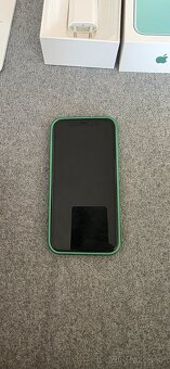 IPhone 11 64GB zelený 64GB - 4