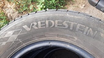 215/70R15C 109/107R Vredestein zimne - 4