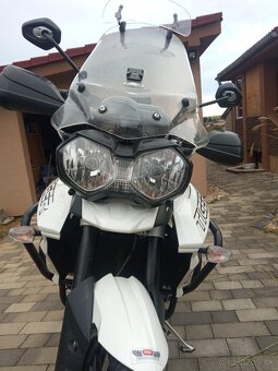 Triumph tiger 800 xr - 4