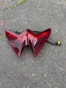 Aprilia RSV4 2023 jednotlive diely - 4