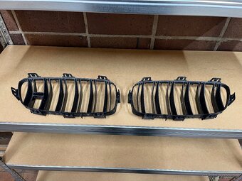 MRIEŽKY DO LADVÍN BMW M3 F80 - 4