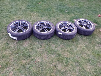 letné 225/45 R18 na diskoch - 4