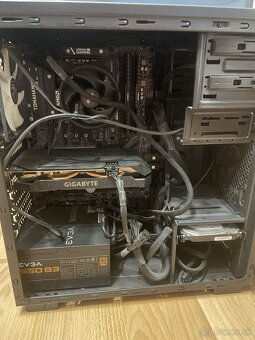 Predám herné PC RTX 2060. ryzen 5 3600, 32GB pamäť - 4