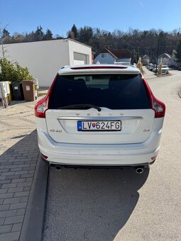 Volvo XC60 R-Design - 4