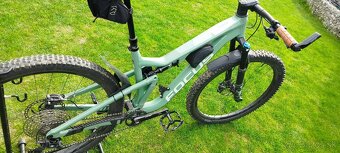 Celoodpruženy horský bicykel FOCUS THRON 6.9 - 4