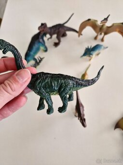 Dinosaury - 4