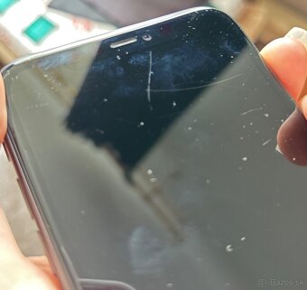 iPhone 11 - 4