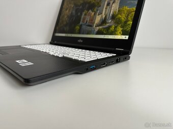 Fujitsu E5510 / i5-10210U / 8GB RAM / 512GB NVMe / Win 10 - 4