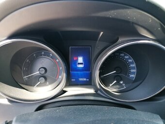 Toyota Auris 1.2 TS - 2015 - 4