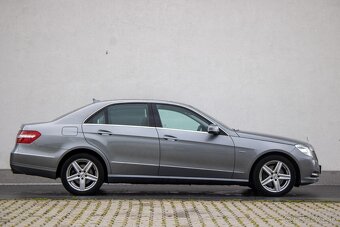 Mercedes-Benz E trieda Sedan 350 CDI BlueEFFICIENCY Elegance - 4