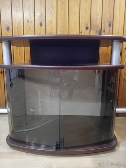 Skrinka pod TV - 4