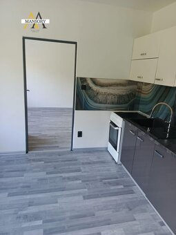 Na predaj 1-izbový byt na 5 poschodí - 4