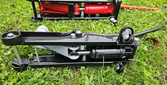 Hydraulicky zdvihak 2,5t a 3t - 4