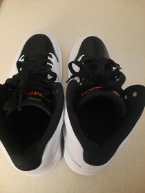 Nike Jordan NOVE - 4