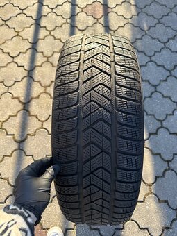 Sada diskov R19 a zimných pneu 235/55 Pirrelli Sc. - 4