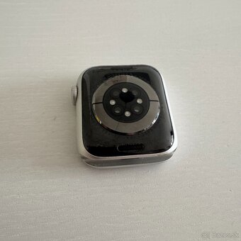 Predám Apple Watch 6 series 40mm - 4