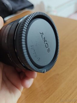 Sony E-Mount 50mm f/1.8 (APS-C) - 4