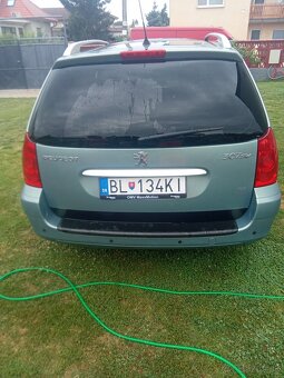 Peugeot 307SW 1.6hdi 7miestme - 4