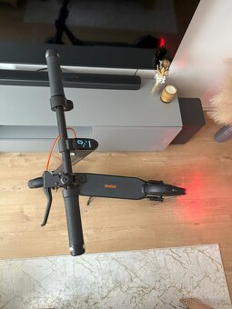 Elektrická kolobežka Nineboot Kickscooter F2 Pro E - 4