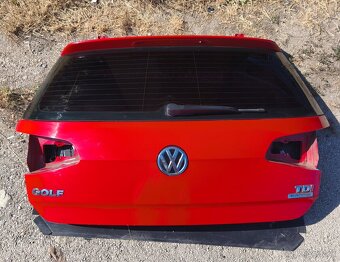 VW Golf 7 VII hatchback kufrove dvere 5G0 zadny naraznik - 4