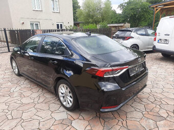 Toyota corolla 1,8 hybrid 4/2022 puvod čr - 4