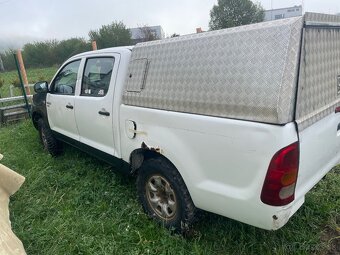 Toyota Hilux 2,5  75kw - 4