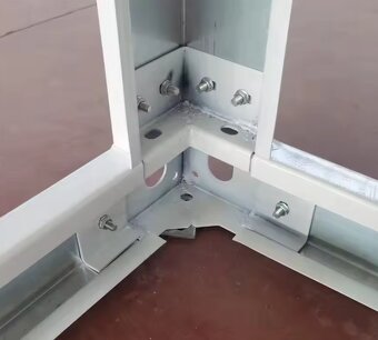 Konstrukcia ram na obytny kontajner - 4