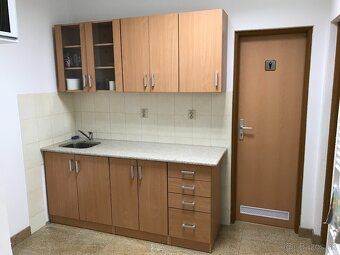 Prenájom priestoru kaderníctvo a kozmetický salón - 4