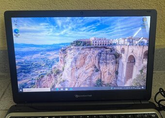 Packard Bell / Celeron 2955U / 4GB RAM / 120GB SSD / 15.6" - 4