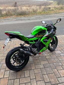 Kawasaki Ninja 125 2023 - 4