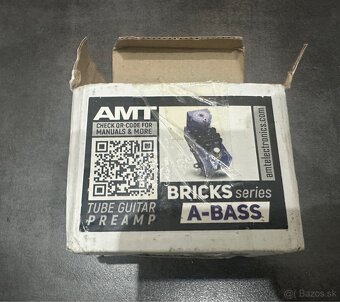 AMT Electronics Bricks A-Bass Basgitarový predzosilňovač - 4
