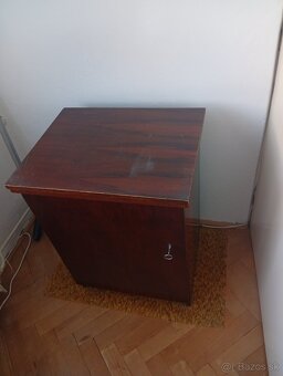 Predám funkčný šijací stroj Veritas - 4