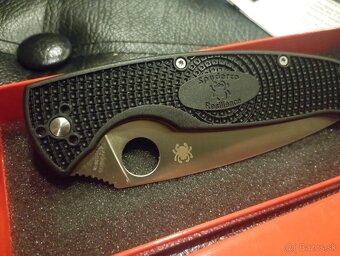 Spyderco Resilience lightweight klon - 4