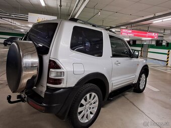 Mitshubishi Pajero - 4