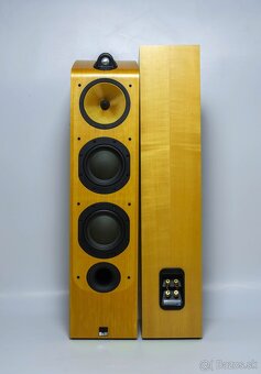Bowers & Wilkins 703 - 4