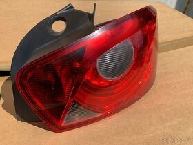 68# SEAT Ibiza IV - 6J4945257D - Zadné ľavé pravé svetlo - 4