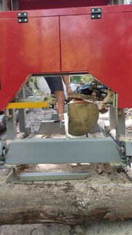 Kmeňová pásová píla - Holz mann BBS 550 smart - 4