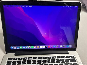 MacBook Pro - 4
