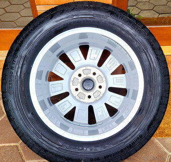 alu R17 5x120 orig. VW Crafter, pneu 235/60C, ako NOVÉ - 4