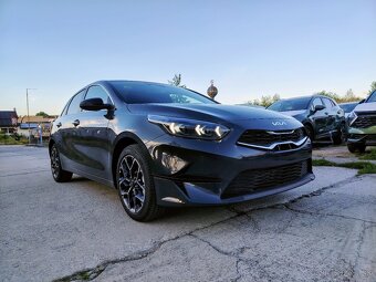 Kia Ceed 1,5 T-GDi M6 Edícia Sport - 4
