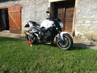 Yamaha FZ1 - 4