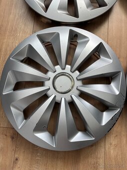 Puklice 14” kolesa - 4