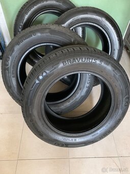 Predám letné pneu Barum Bravuris 5, 195/65 R 15 H - 4