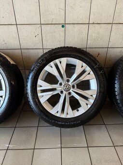 Predam original VW zimnu sadu s rozmerom 215/55 R17 - 4
