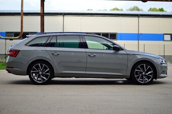 Škoda Superb Combi Sportline 4x4 2.0TDI 140kW DSG Nardo Grey - 4